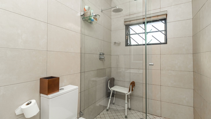 To Let 3 Bedroom Property for Rent in Claremont Upper Western Cape